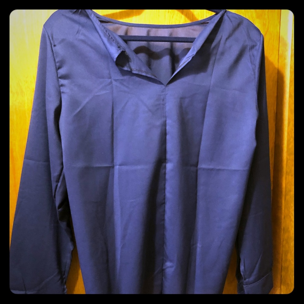 BLOUSE SIZE MEDIUM NWOT - Picture 1 of 3